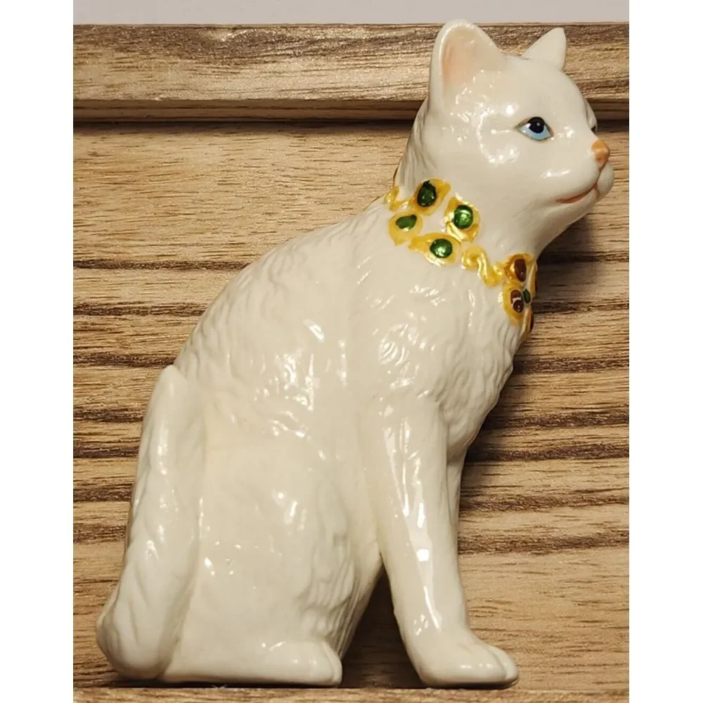 Cat Kitten Figurine Beautiful Multi Color‎ Collar Majestic Ceramic Hand Painted